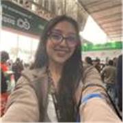 Profesora de clases virtuales de inglés con metodología clara, paciencia y motivación