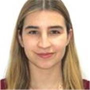 Estudiante con Certificado de Dominio del Inglés (CPE) para ayudar a niños/as a repasar, entender y divertirse con el inglés.