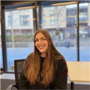 Experienced teacher and native Spanish speaker offering engaging language lessons in London.