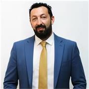 Docente especializado en Marketing, acreditado, con más de 5 años de experiencia en formaciones presenciales, virtuales y online.