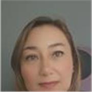 Maestra de apoyo escolar, para la formación del alumno