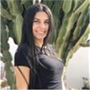 Profesora de diferentes asignaturas y lenguas, tanto repaso como desde cero.