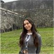 Estudiant de Educació Primària i experiència en reforç escolar i activitats educatives.