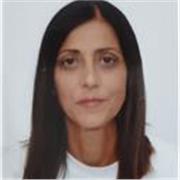 Docente di scuola primaria impartisce lezioni di italiano,matematica,scienze,geografia,storia