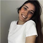 Profesora titulada en educación primaria con muchas ganas de aprender y enseñar a los más pequeños