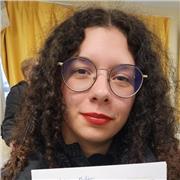 Prof en distanciel et présentiel pour des élèves de primaire et au collège