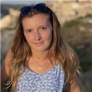 Étudiante pour l'aide aux devoirs et soutien scolaire
