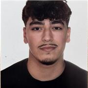 Profesor titulado en bachiller de ciencias sociales con experiencia de un año con capacidad de dar clases particulares online.