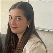 Clases de inglés, matemáticas y economía para ESO y bachillerato con enfoque práctico y personalizado. Impartidas por estudiante d