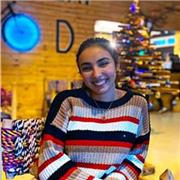 Profesora de árabe importe clases a niños de todas las edades