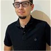 Técnico informático con experiencia que ofrece clases personalizadas 