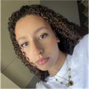 Étudiante en médecine proposant des cours particuliers et de l’aide aux devoirs en mathématiques, physique-chimie, français et SVT