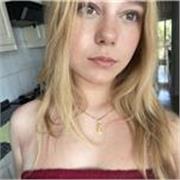 Estudiante con más de 12 años de experiencia en inglés, rigurosa, amable y atenta, perfecta para refuerzos a menores 