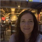 Profesora nativa de francés imparte clases a niños y adultos