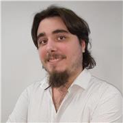 Ingeniero de software con experiencia en equipo de investigacion de la universidad y 6 años trabajados.