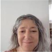 Chilienne, connaissant la langue française et ayant donné des cours d'Espagnol en France, vous propose d'apprendre avec elle