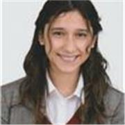 Profesora de inglés joven con experiencia con niños