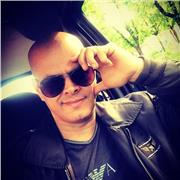 Laureato in lingue straniere impartisce lezioni di Inglese e Spagnolo a qualsiasi livello. Le lezioni possono essere anche Online