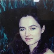 Professeur, 2-ieme Prix de Conservatoire en Piano, donne les cours de Piano, Chant,Solfège pour les enfants et adults tous les