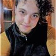 Profesora de ciencias sociales para niños, adolescentes o adultos