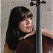 Violonchelista premiada en los concursos Bach y Pau Casals da clases de violonchelo moderno y barroco