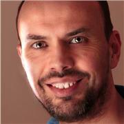 Cantante lírico con más de 30 años de carrera internacional como solista en la Royal Opera House Covent Garden, English National O