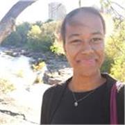 Übersetzerin mit Sprachkenntnissen in Englisch, Deutsch, Französisch, Spanisch, Brasilianisches Portugiesisch