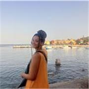 Come learn to love English by learning with me!