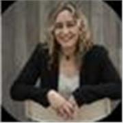 Profesional con más de 20 años de experiencia en Selección de personal como Headhunter. Me gustaría ayudar a hacer un CV/ entrevis