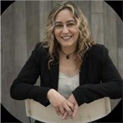 Profesional con más de 20 años de experiencia en Selección de personal como Headhunter. Me gustaría ayudar a hacer un CV/ entrevis