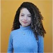 ¡Hola! Soy Jennifer, colombiana y hablante nativa de español. Me encantan los idiomas y ayudar a las personas a comunicarse mejor.