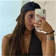 Soy Nerea, estudio una carrera de economía, llevo dado clases particulares desde hace dos años. De niños de primario, eso y bachil
