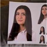 Me defino como una persona responsable,  con mucha paciencia y siempre tengo una sonrisa. A niños con necesidades educativas 