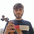 Insegnante di musica impartisce lezioni di violino e solfeggio, dai 4 anni in su