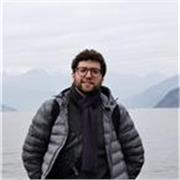 Docente de dibujo, muy versátil para enseñar a todas las edades.