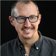 Coach en apprentissage efficace: techniques de mémorisation, lecture rapide, et cartes mentales.