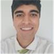 Profesor de ingles imparte clases a todas las edades