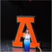 Maestro de apoyo en el area de ingles para brindar un aprendizaje innovador y correcto