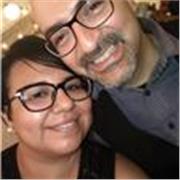 maestro de ingles enfocado en desarrollar aptitudes para conversar con confianza