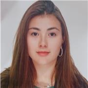 Sono Marta, madrelingua spagnola. Offro lezioni di spagnolo per italiani di tutte le età, sea online che in presenza.