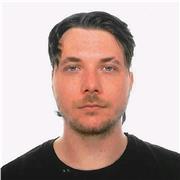 Joven titulado en Diseño de Videojuegos e Ilustración, con bases artísticas de clases particulares desde la niñez y bachiller