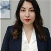Profesora de inglés para reforzar conocimientos escolares en enseñanza básica y media