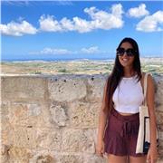 Offro ripetizioni di inglese per ragazzi/e delle scuole medie e superiori e aiuto compiti per bambine/i delle scuole elementari.