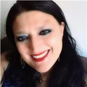 Sono appassionata della lingua inglese, studio da quando ho 5 anni e l'ho approfondita grazie ad una borsa di studio negli USA