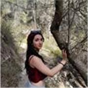 Estudiante universitaria de física, con conocimientos en muchas materias de primaria, ESO y bachillerato.