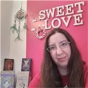 Soy Española, vivo en Portugal desde hace dos años y sé hablar Portugués de Portugal, enseño a personas online, no soy docente