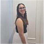 Me llamo Natalia Sánchez, tengo 19 años, soy de Badalona y puedo dar tanto clases de repaso como de inglés. 