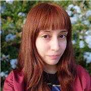 Profesora de lenguaje y literatura para personas de todas las edades