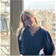 Profesora de filosofía con dos años de experiencia en bachillerato 