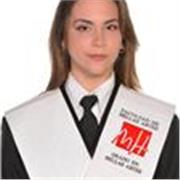 Estudiante universitaria muy paciente, dulce y comprometida, con 3 años de experiencia trabajando como monitora con niños (3-10año